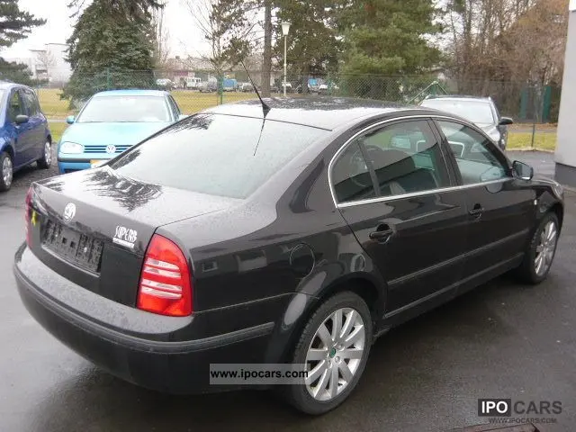 Skoda Superb Superb 1.8 Turbo Elegance Tiptronic 4