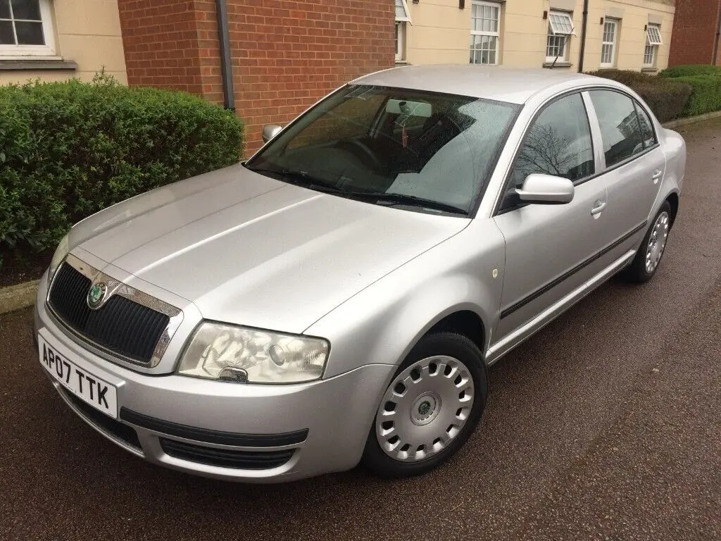 Skoda Superb Superb 1.9 PD TDI Classic 6