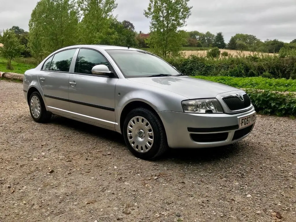 Skoda Superb Superb 1.9 PD TDI Elegance 2