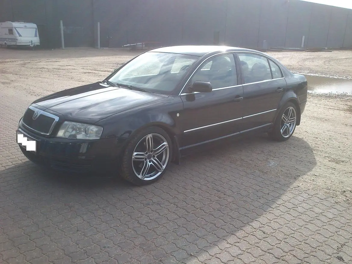 Skoda Superb Superb 1.9 TDI Comfort 4