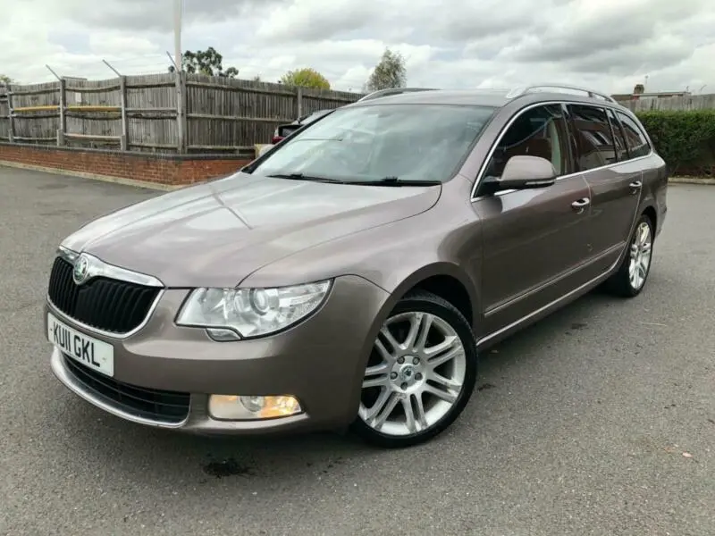 Skoda Superb Superb 2.0 TDI 4x4 Elegance Tiptronic 5