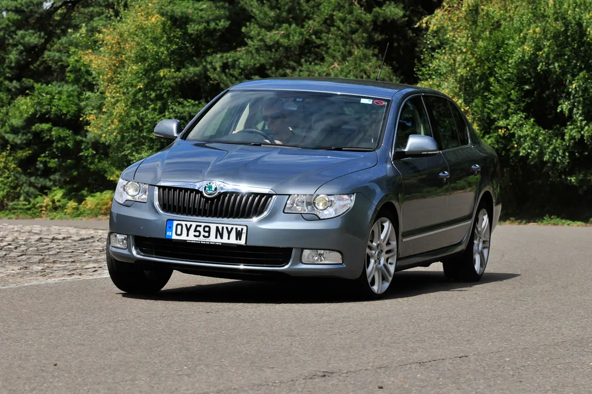 Skoda Superb Superb 2.0 TDI GreenTec Elegance DSG 2