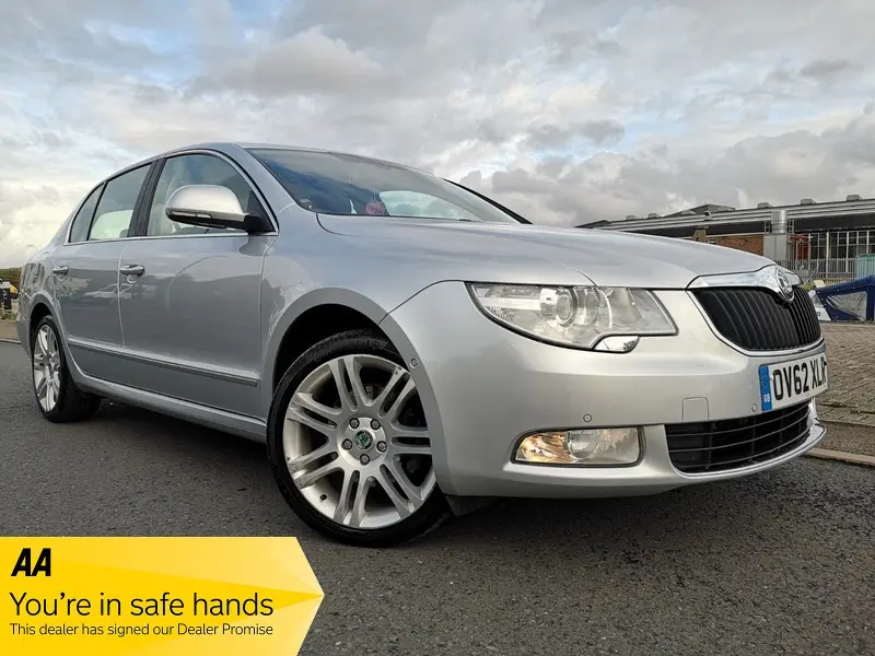 Skoda Superb Superb 2.0 TDI Elegance Tiptronic 5