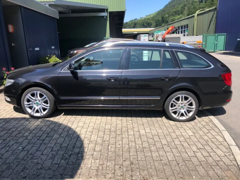 Skoda Superb Superb 2.0 TDI GreenTec Elegance DSG 5