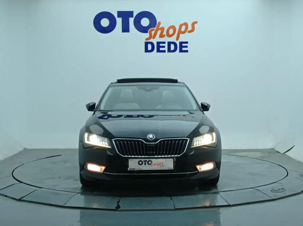 Skoda Superb Superb 2.0 TDI SCR Greentech 4x4 Laurin&Klement DSG 1