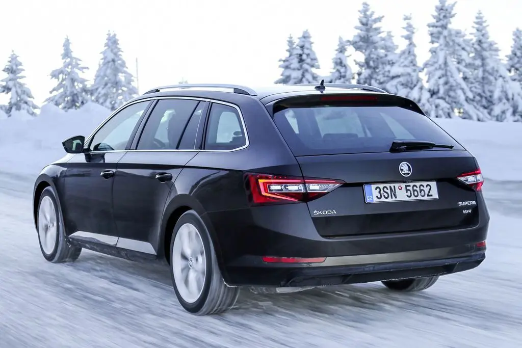 Skoda Superb Superb 2.0 TSI Greentech 4x4 Prestige DSG 4
