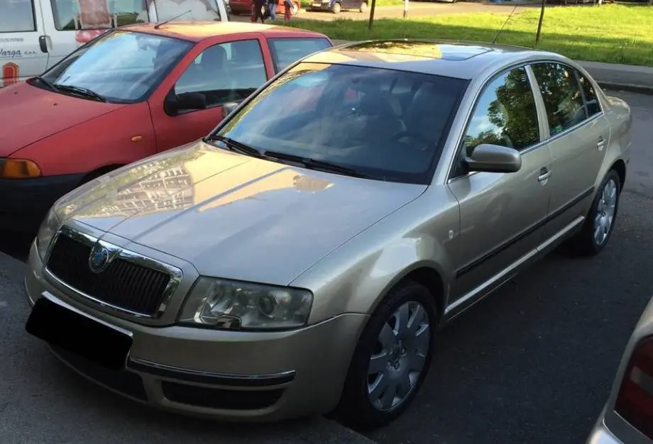 Skoda Superb Superb 2.5 TDI V6 Elegance Tiptronic 4