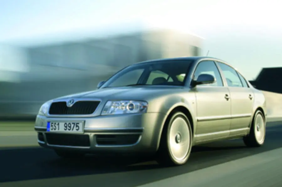 Skoda Superb Superb 2.5 V6 TDI Elegance 0