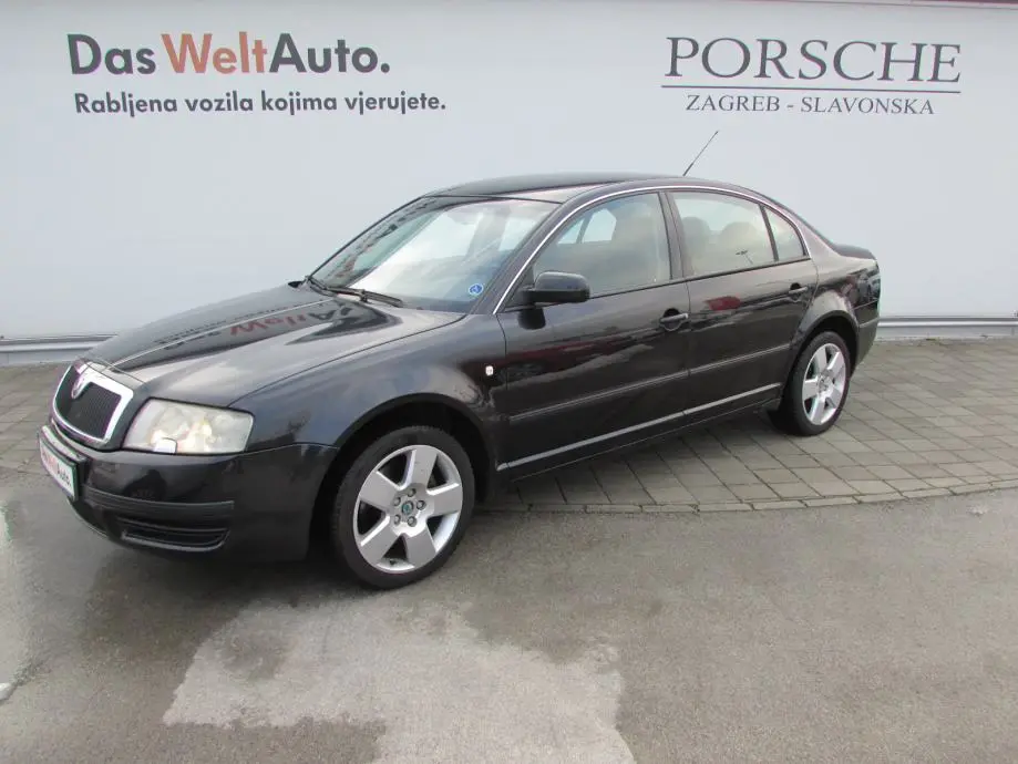 Skoda Superb Superb 2.5 V6 TDI Comfort 5