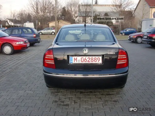 Skoda Superb Superb 2.5 V6 TDI Elegance 5