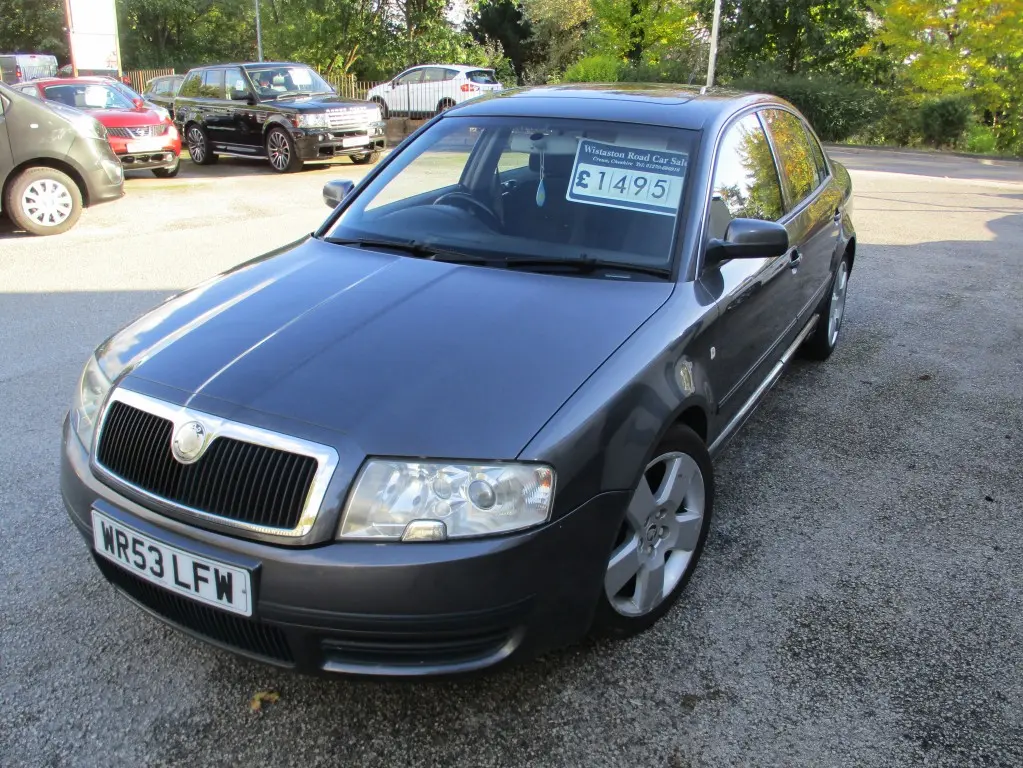 Skoda Superb Superb 2.5 V6 TDI Comfort 4