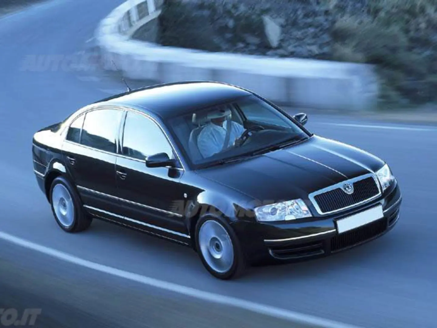 Skoda Superb Superb 2.5 V6 TDI Elegance 5