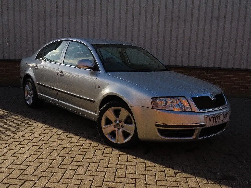 Skoda Superb Superb 2.5 V6 TDI Elegance 6