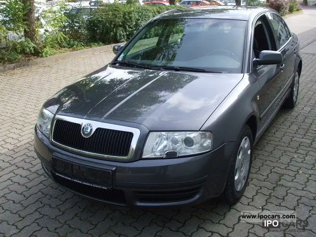 Skoda Superb Superb 2.0 Comfort 1