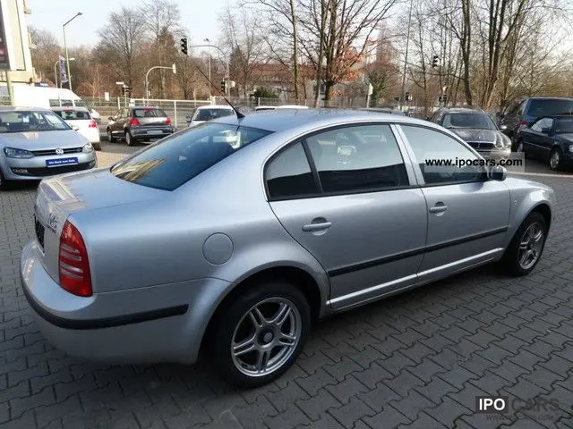 Skoda Superb Superb 2.8 V6 Elegance Tiptronic 1