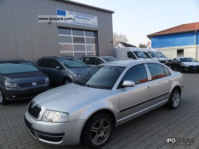 Skoda Superb Superb 2.8 V6 Elegance 4