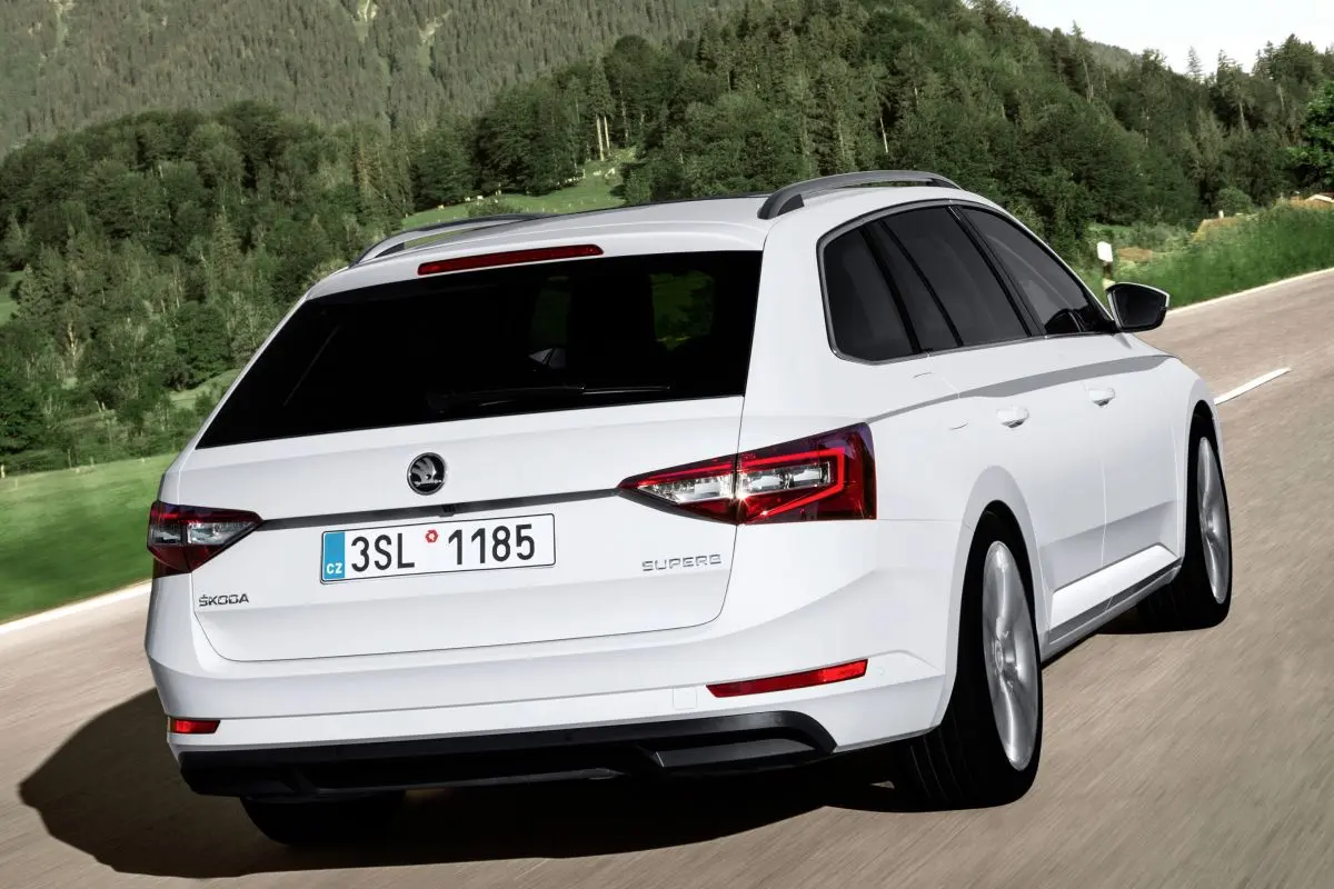 Skoda Superb Superb Combi 1.5 TSI Prestige DSG ACT 2