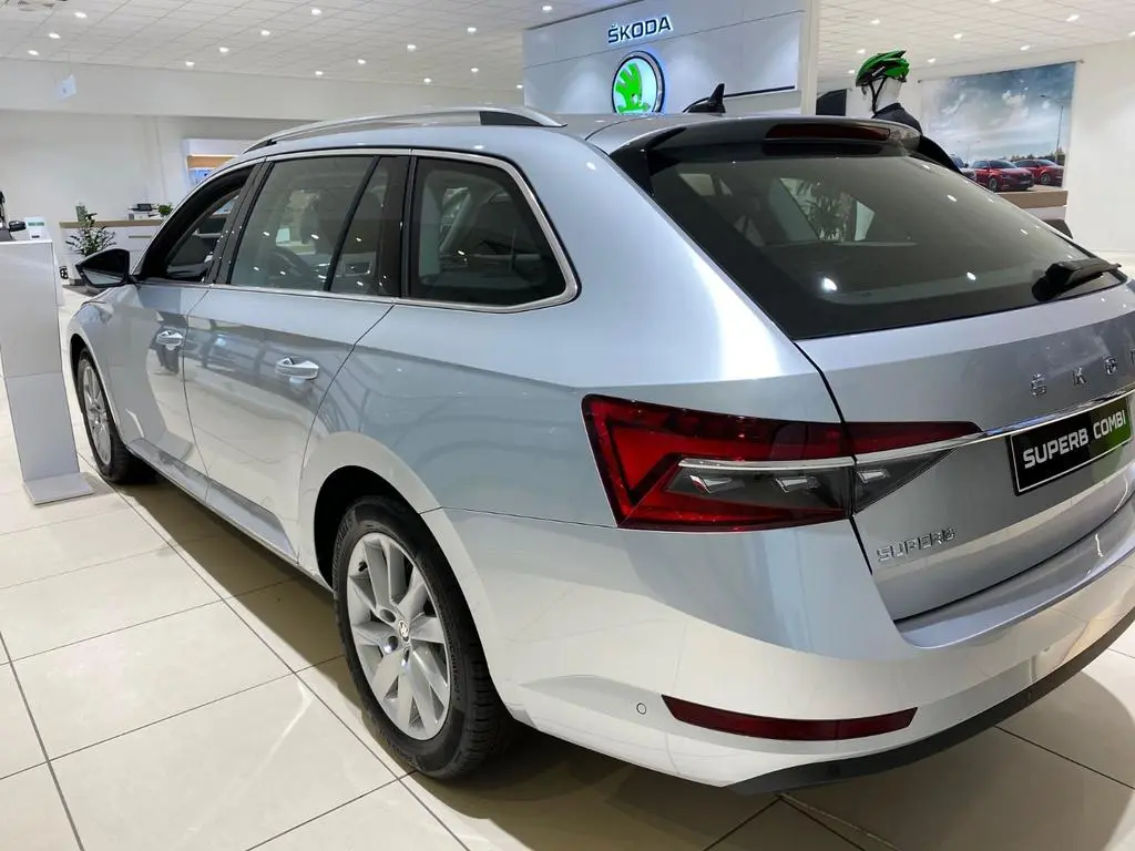 Skoda Superb Superb Combi 1.5 TSI Prestige DSG ACT 4