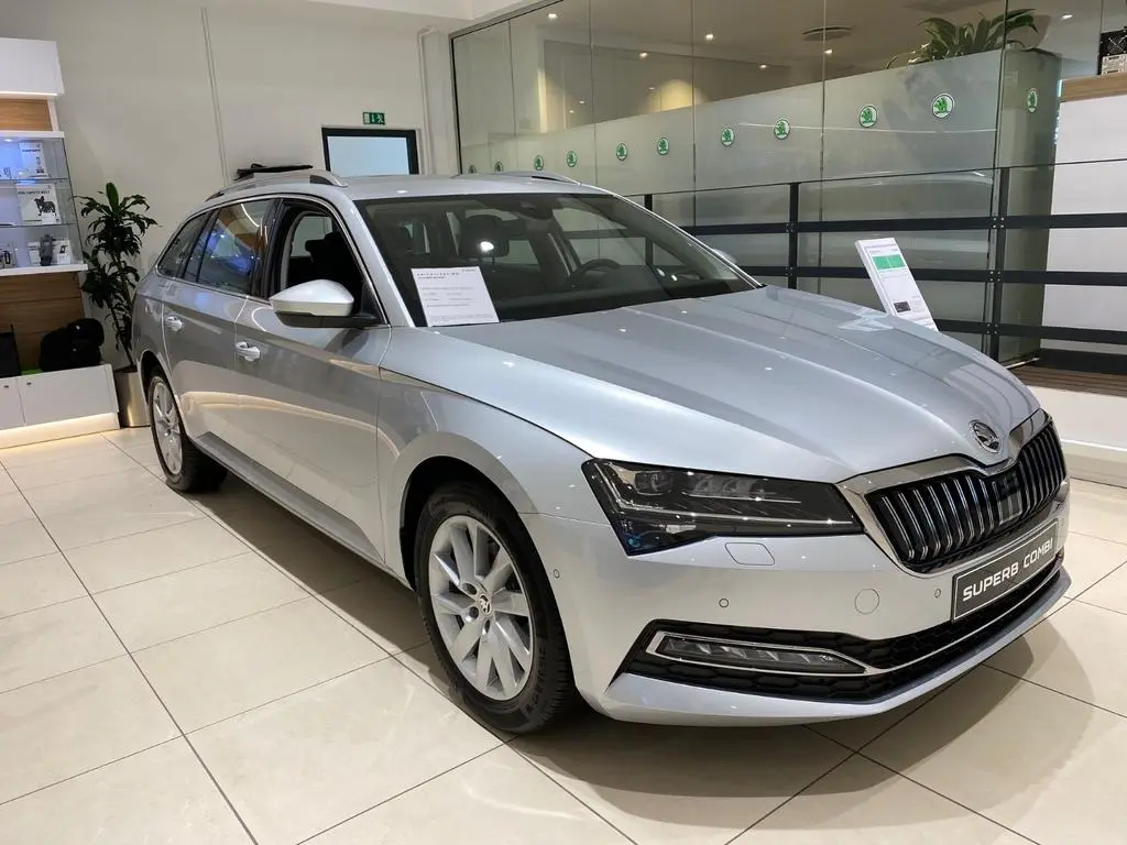 Skoda Superb Superb Combi 1.5 TSI Prestige DSG ACT 6