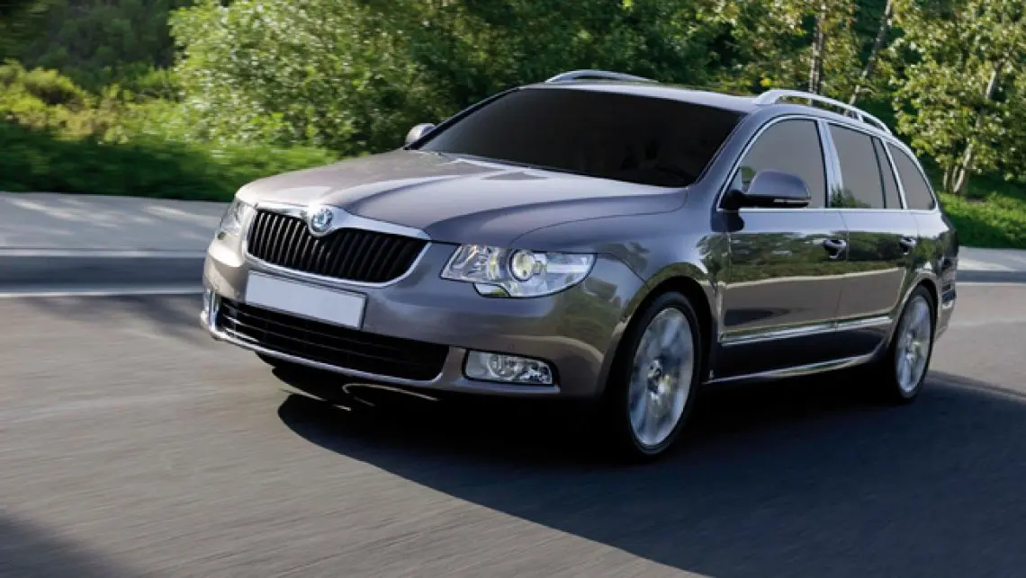 Skoda Superb Superb Kombi 1.6 TDI GreenTec Elegance 5