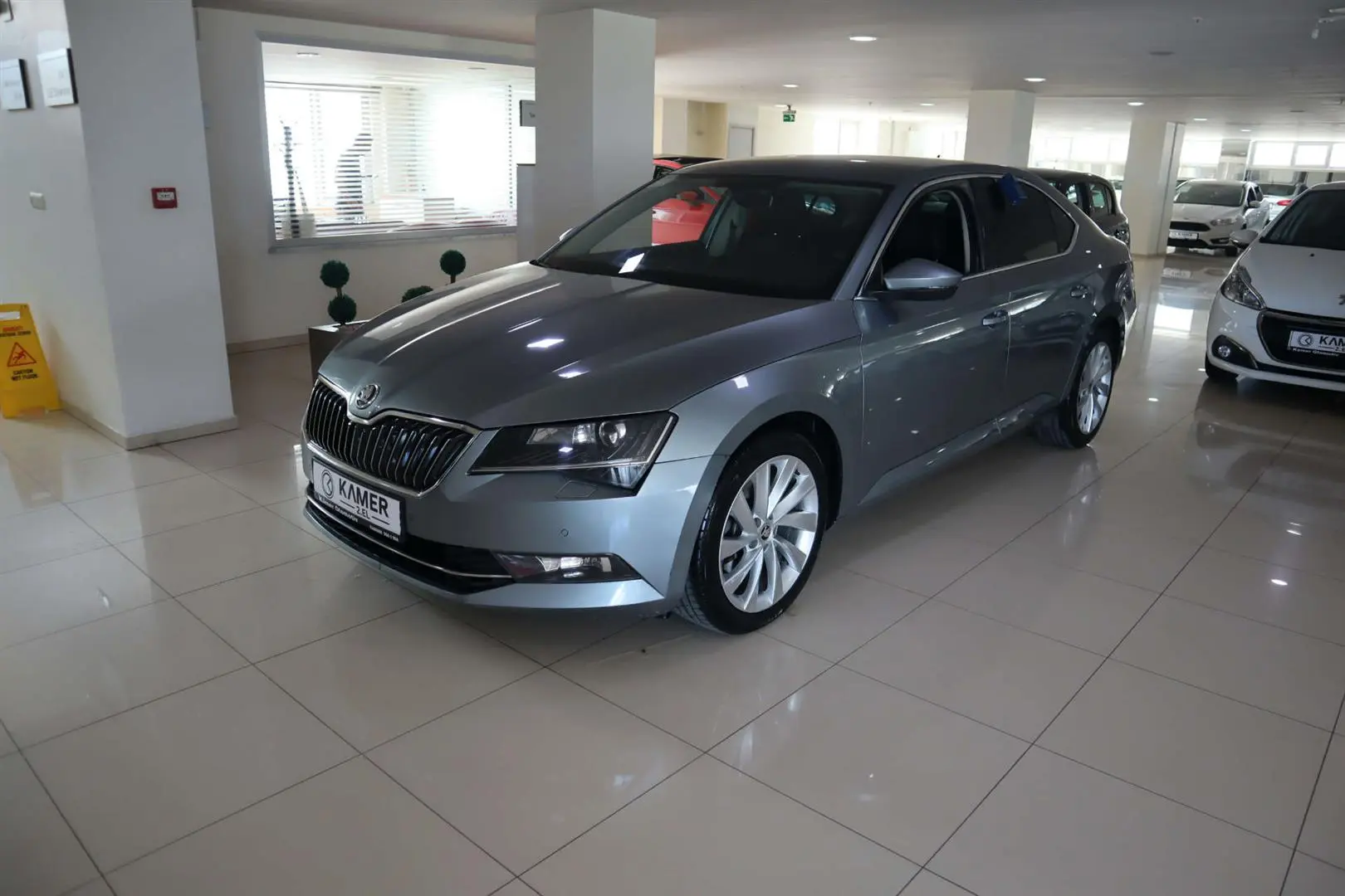 Skoda Superb Superb 1.6 TDI GreenTec Prestige DSG 3