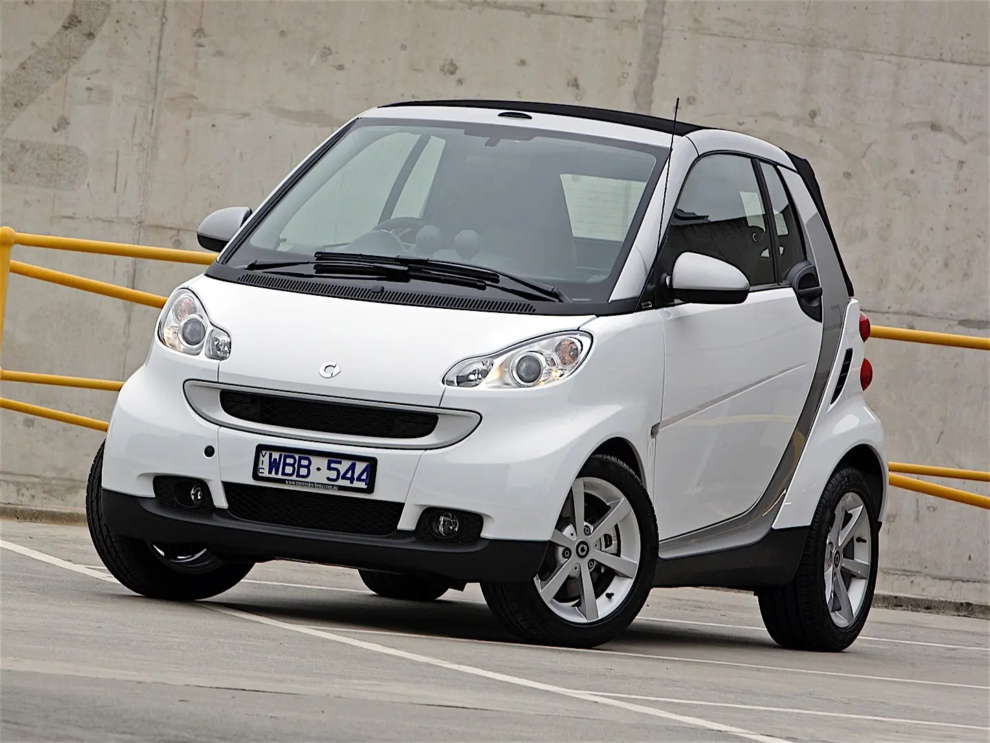 Smart Fortwo Fortwo 1.0 Pure 4
