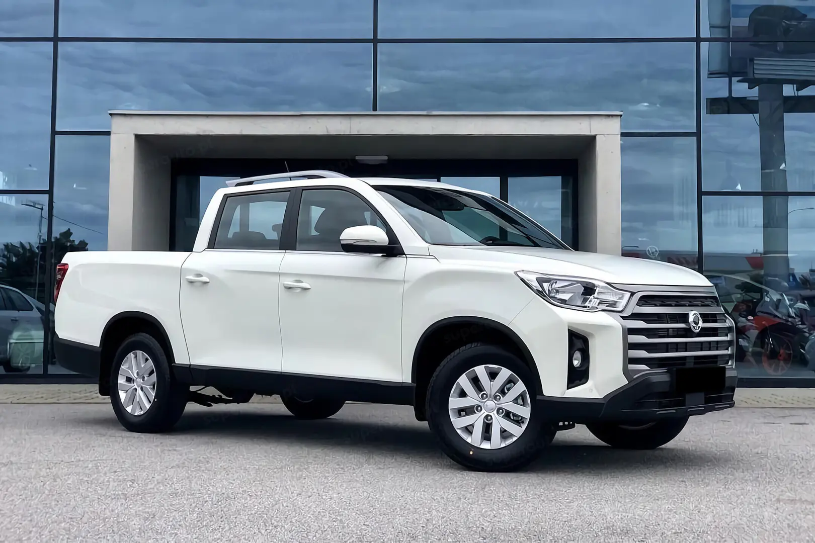 SsangYong Musso Grand Musso Grand 2.2 D 4x2 Platinum 4