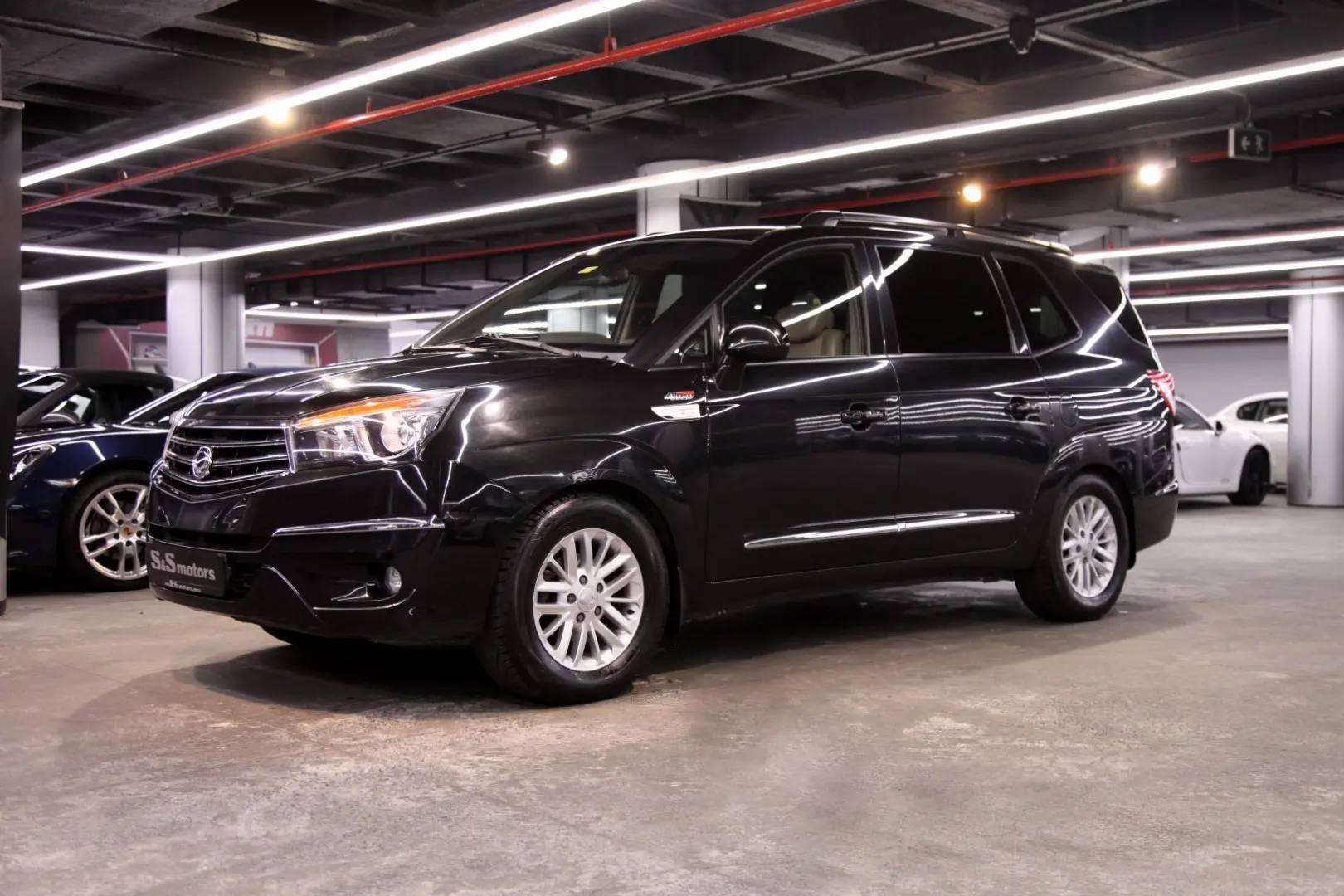 SsangYong Rodius Rodius 2.0 e-XDI 4x4 Platinum 4