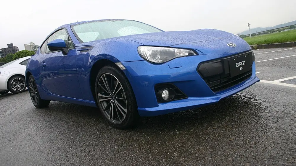 Subaru BRZ BRZ 2.0 R Premium 3