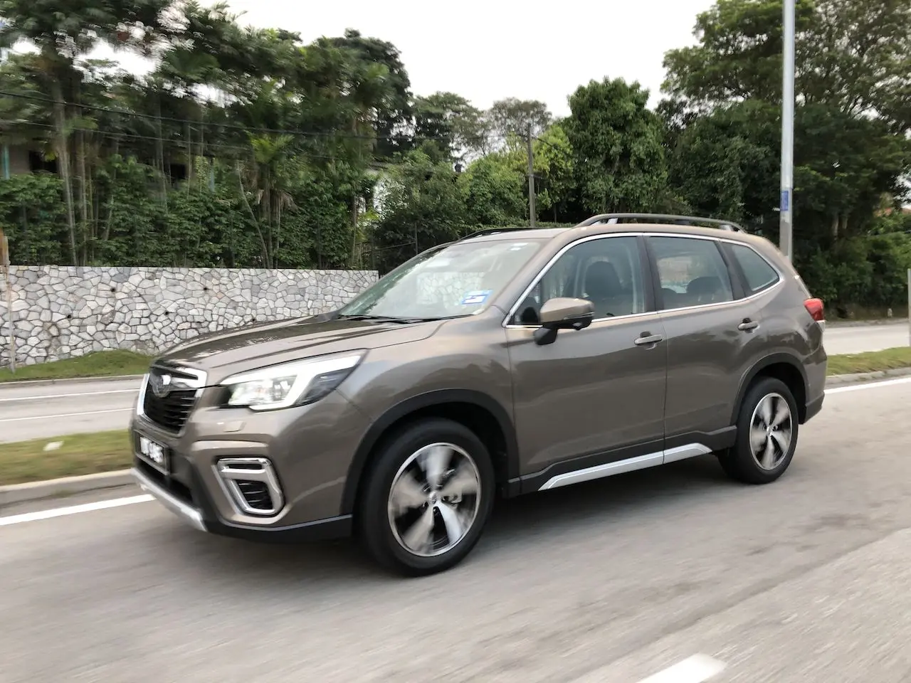 Subaru Forester Forester 2.0i Elegance Eyesight Lineartronic 6