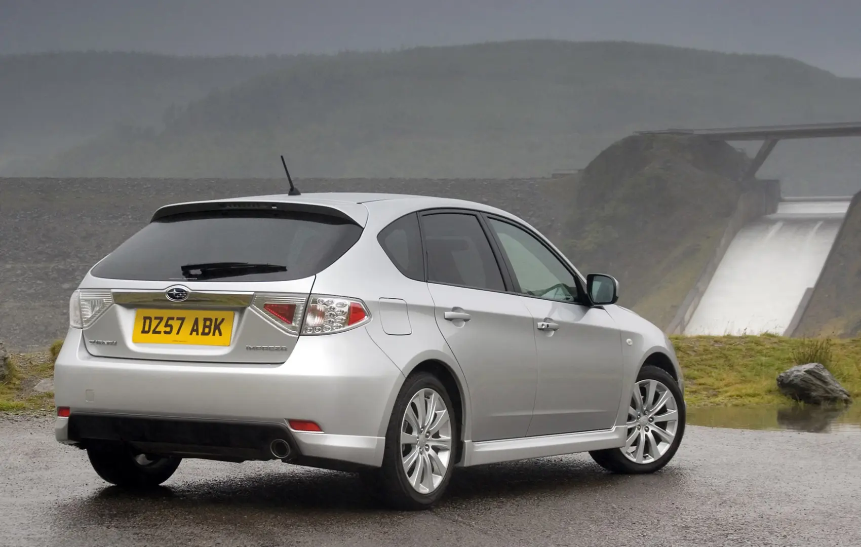 Subaru Impreza Impreza 2.0 AWD Elegance 4