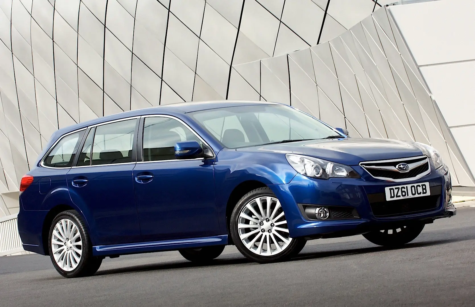Subaru Legacy Legacy 2.0 Comfort CVT 6