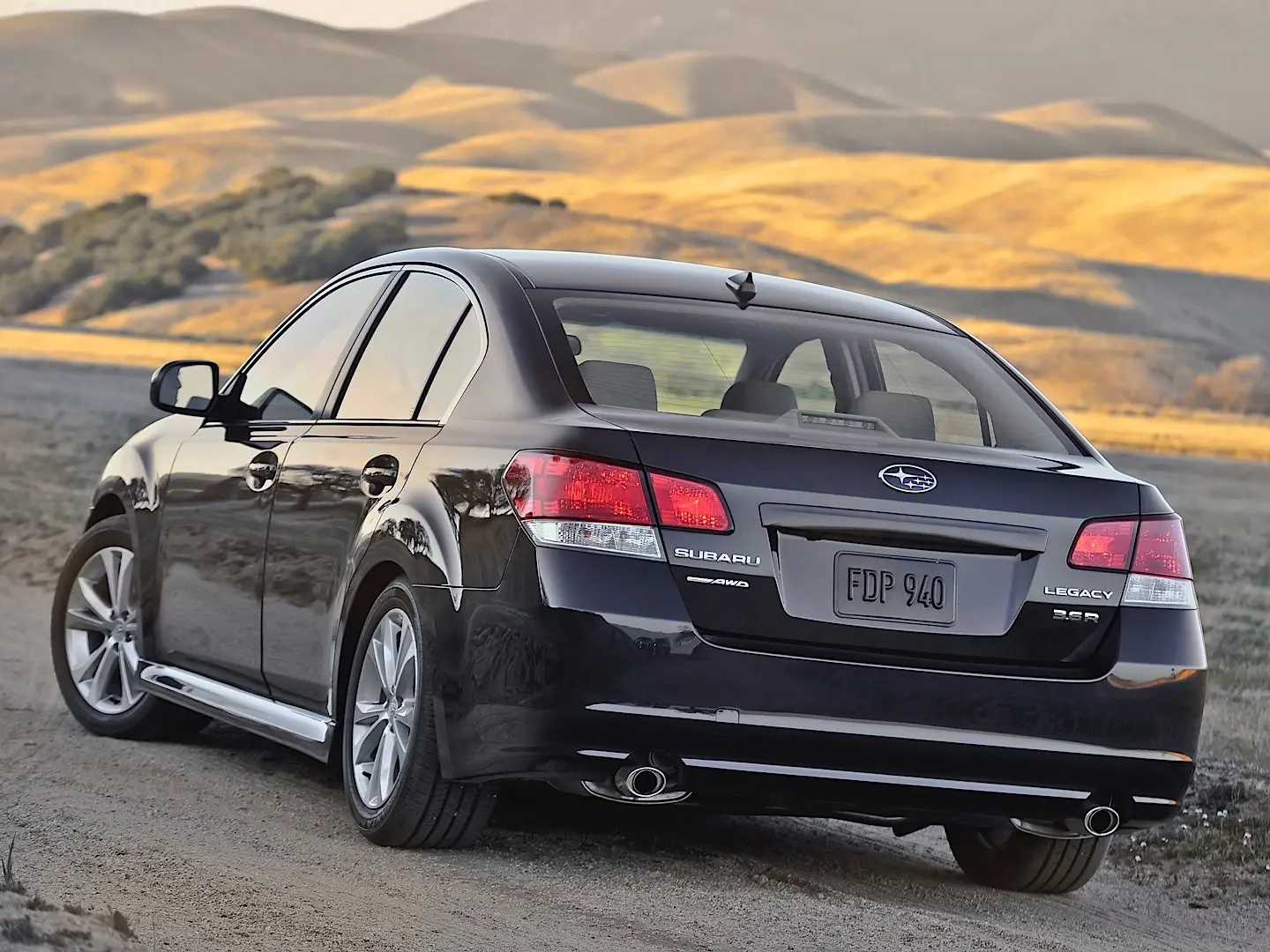 Subaru Legacy Legacy 2.0 Elegance CVT 6