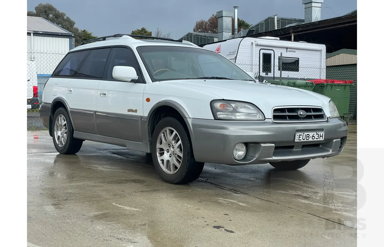 Subaru Outback Outback 3.0 R 2