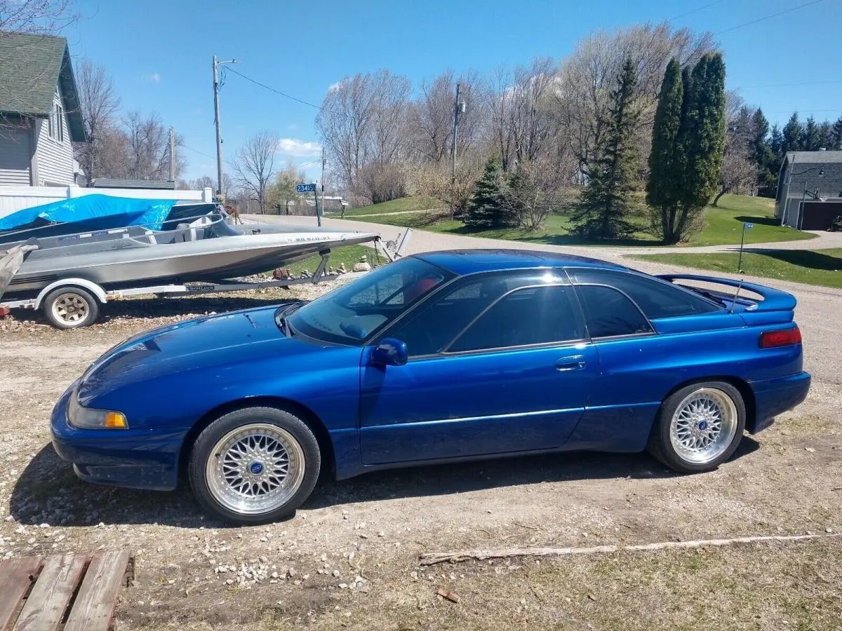 Subaru SVX SVX 3.3i 24V 4