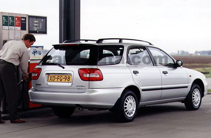 Suzuki Baleno Baleno Kombi 1.6 GLX 2
