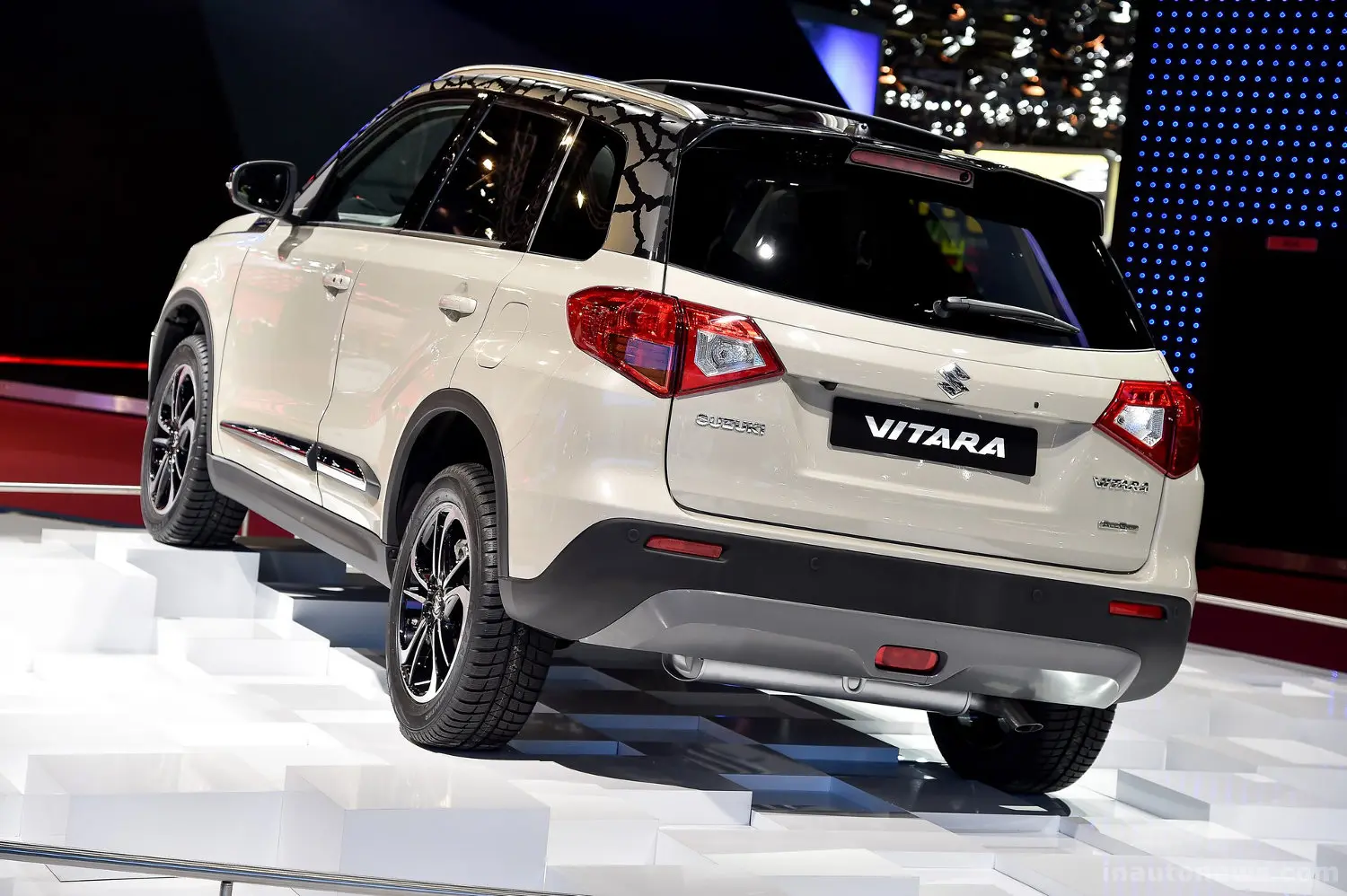 Suzuki Grand Vitara Grand Vitara 2.4 JLX-ES 6