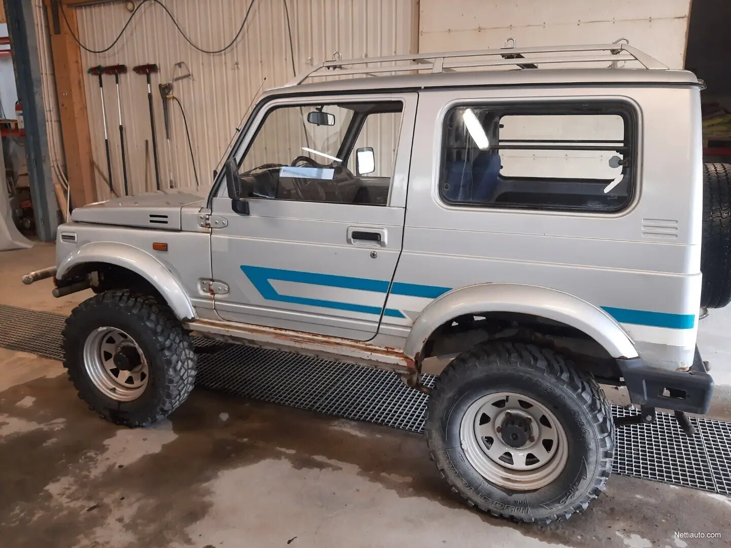 Suzuki  Samurai 1.3 7