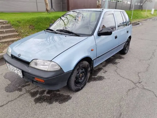 Suzuki Swift Swift 1.0 GL 6