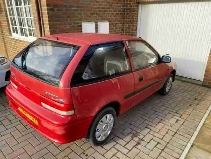 Suzuki Swift Swift 1.0 GLX 3