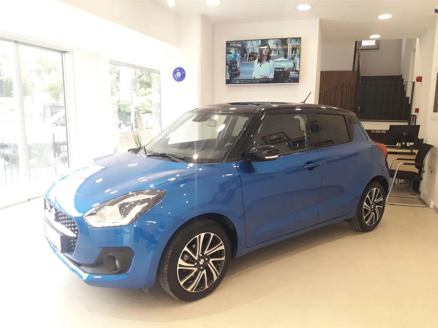 Suzuki Swift Swift 1.2 Mild Hybrit GLX Premium Çift Renk 5