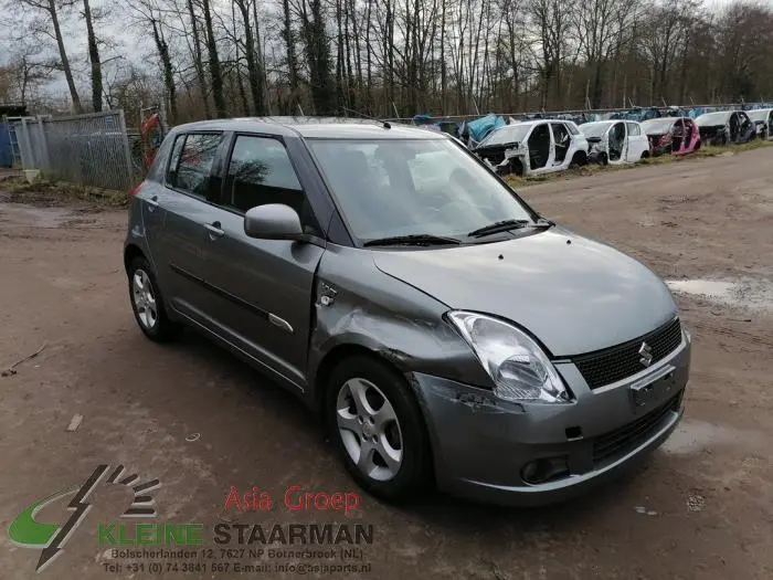 Suzuki Swift Swift 1.5 6