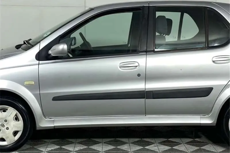Tata Indica Indica 1.4 Comfort 4