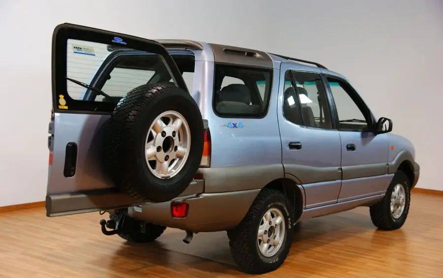 Tata Safari Safari 2.0 TDI EX 4