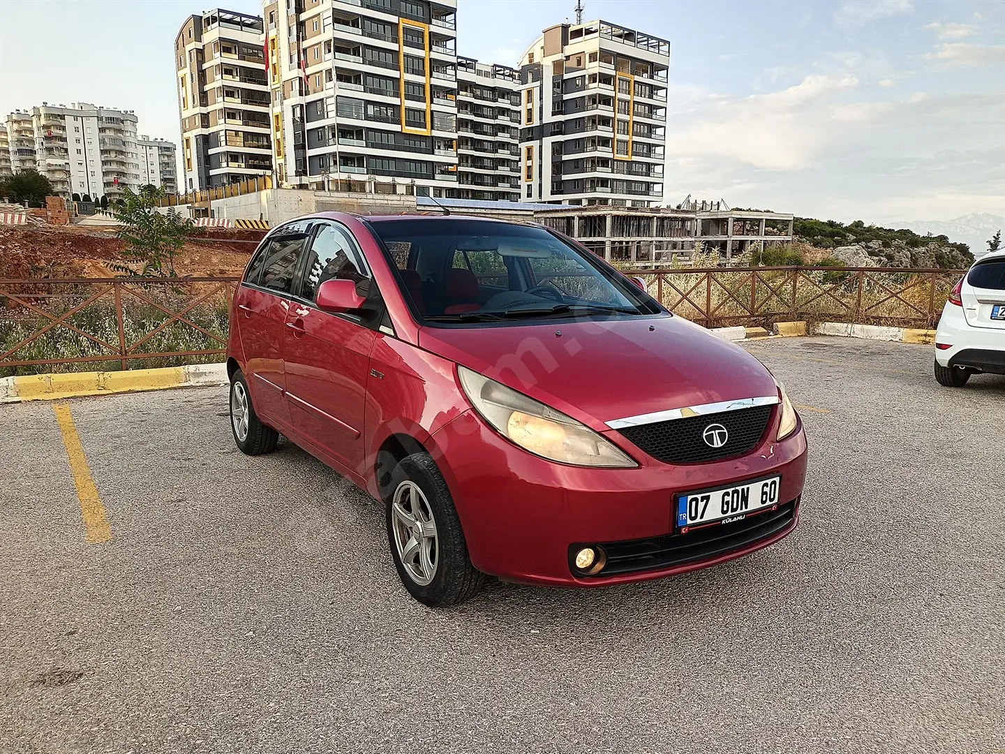 Tata Vista Vista 1.3 TDI Quadrojet Aura 2