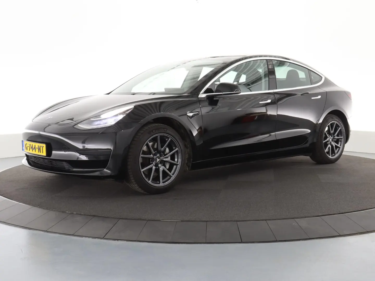 Tesla Model 3 Model 3 55kWh Standart Plus 6