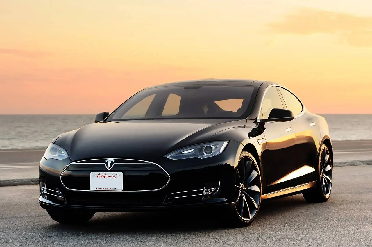 Tesla Model S Model S 60 Base 5