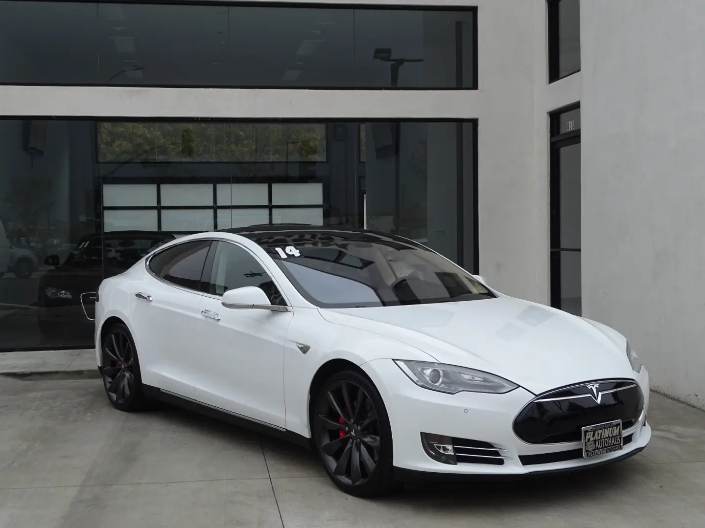 Tesla Model S Model S P85 1