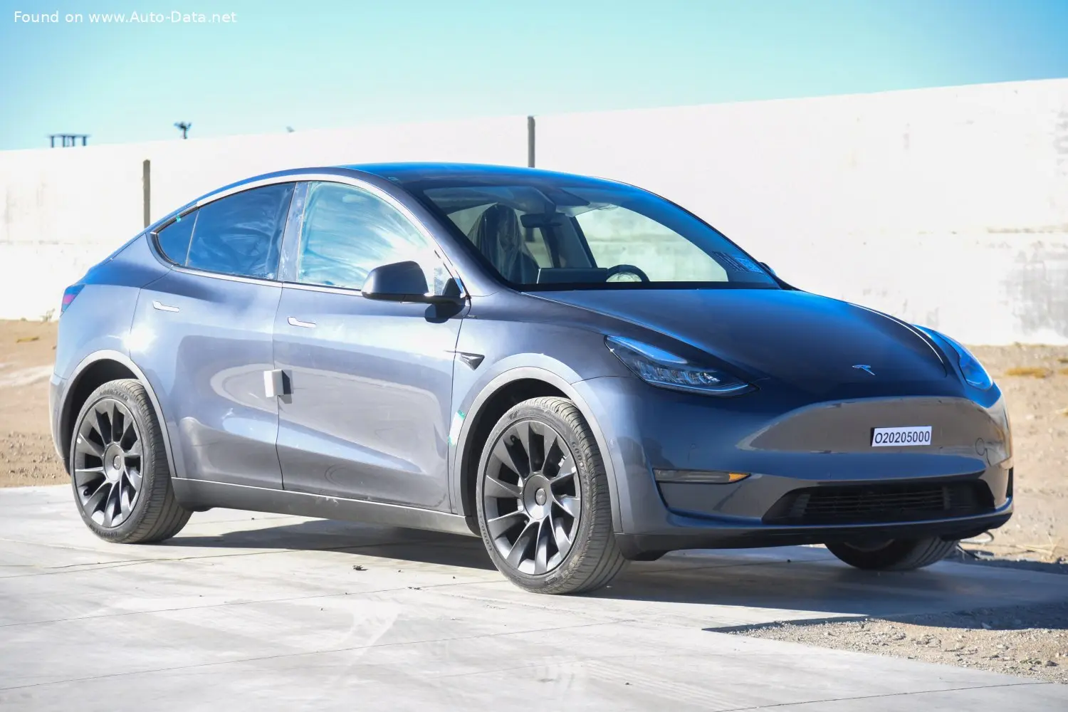 Tesla Model Y Model Y Long Range 4WD 4