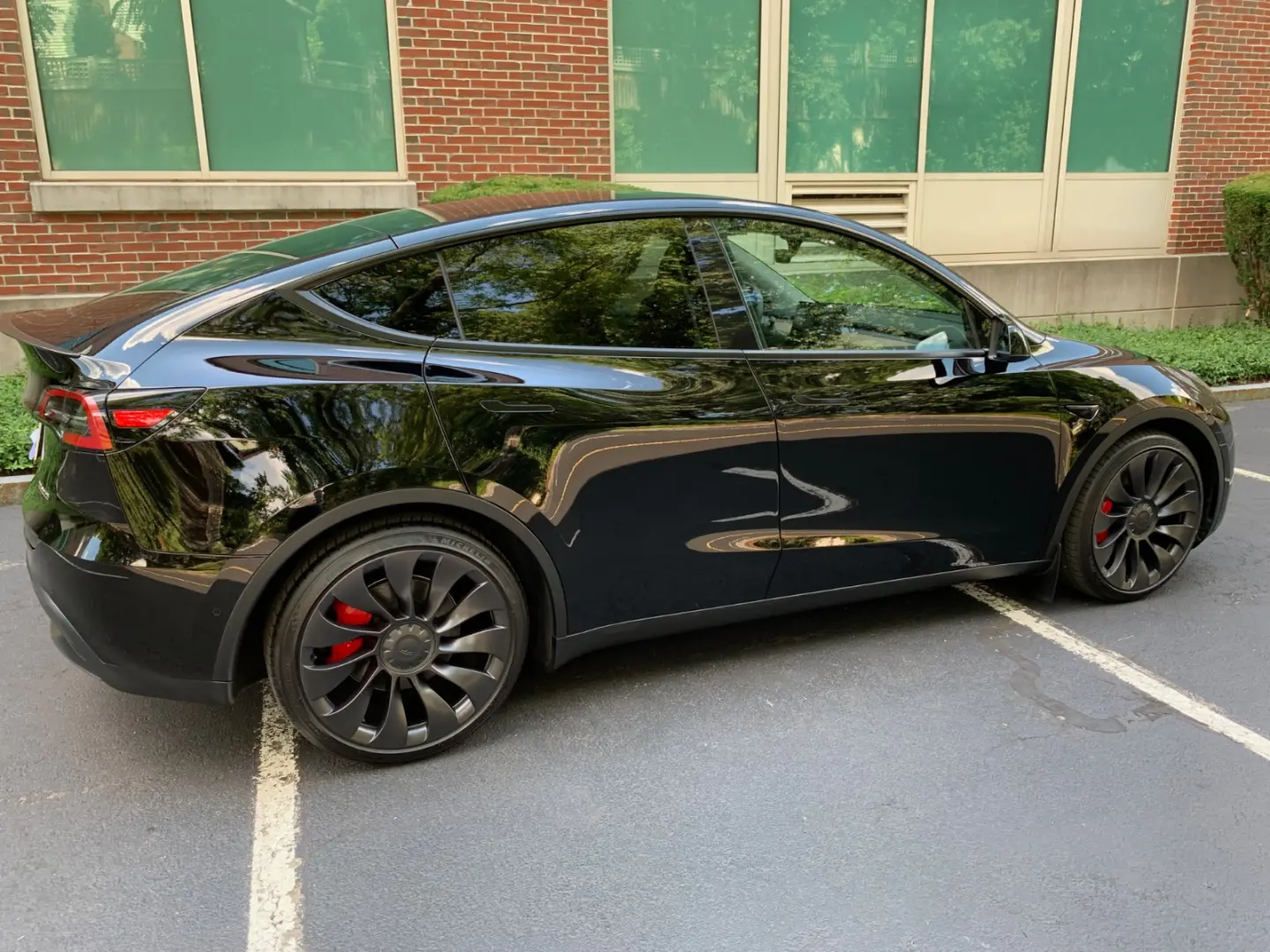 Tesla Model Y Model Y Performance 4WD 3